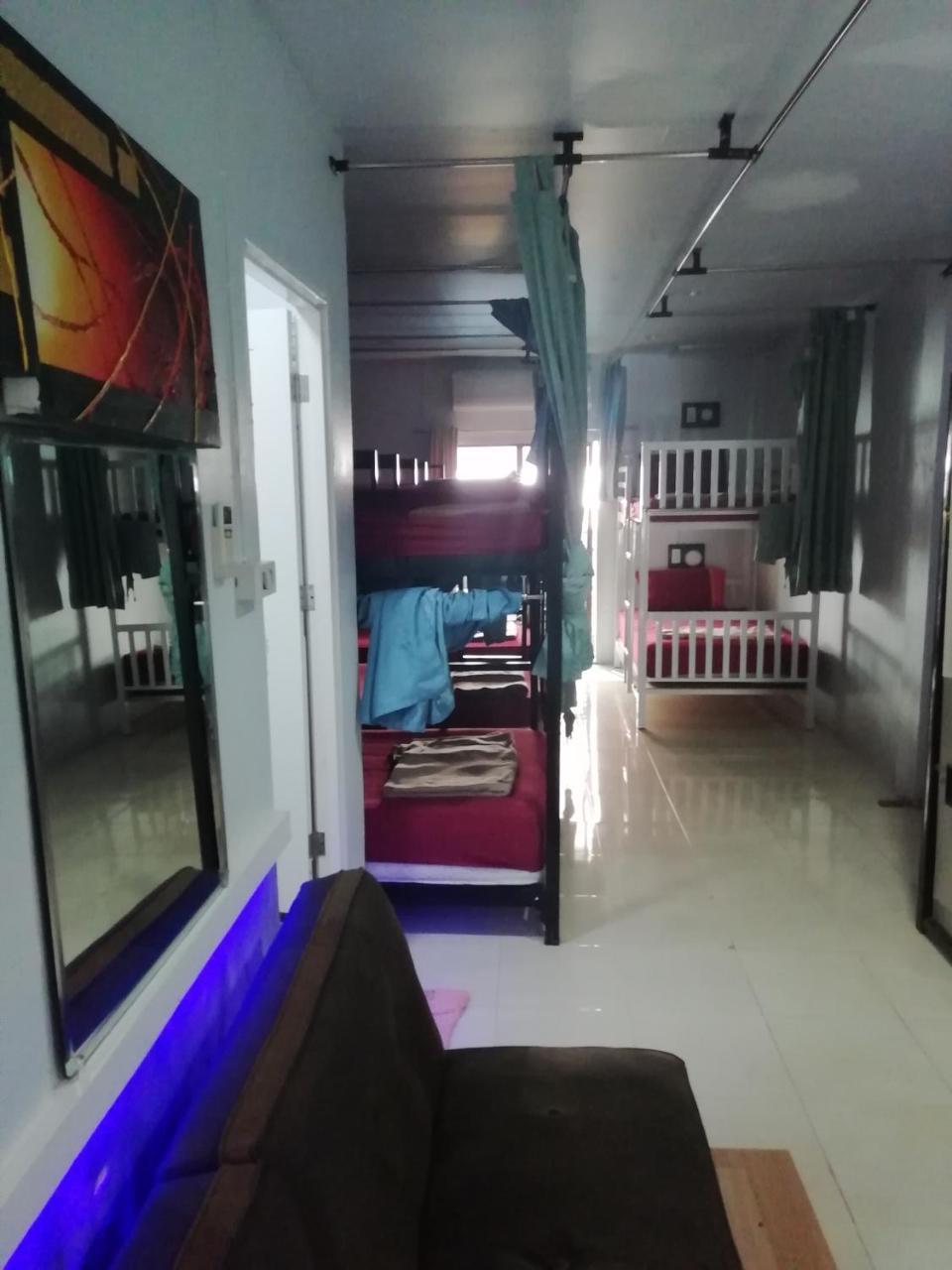 Neverland Dorm Пхипхи Номер фото